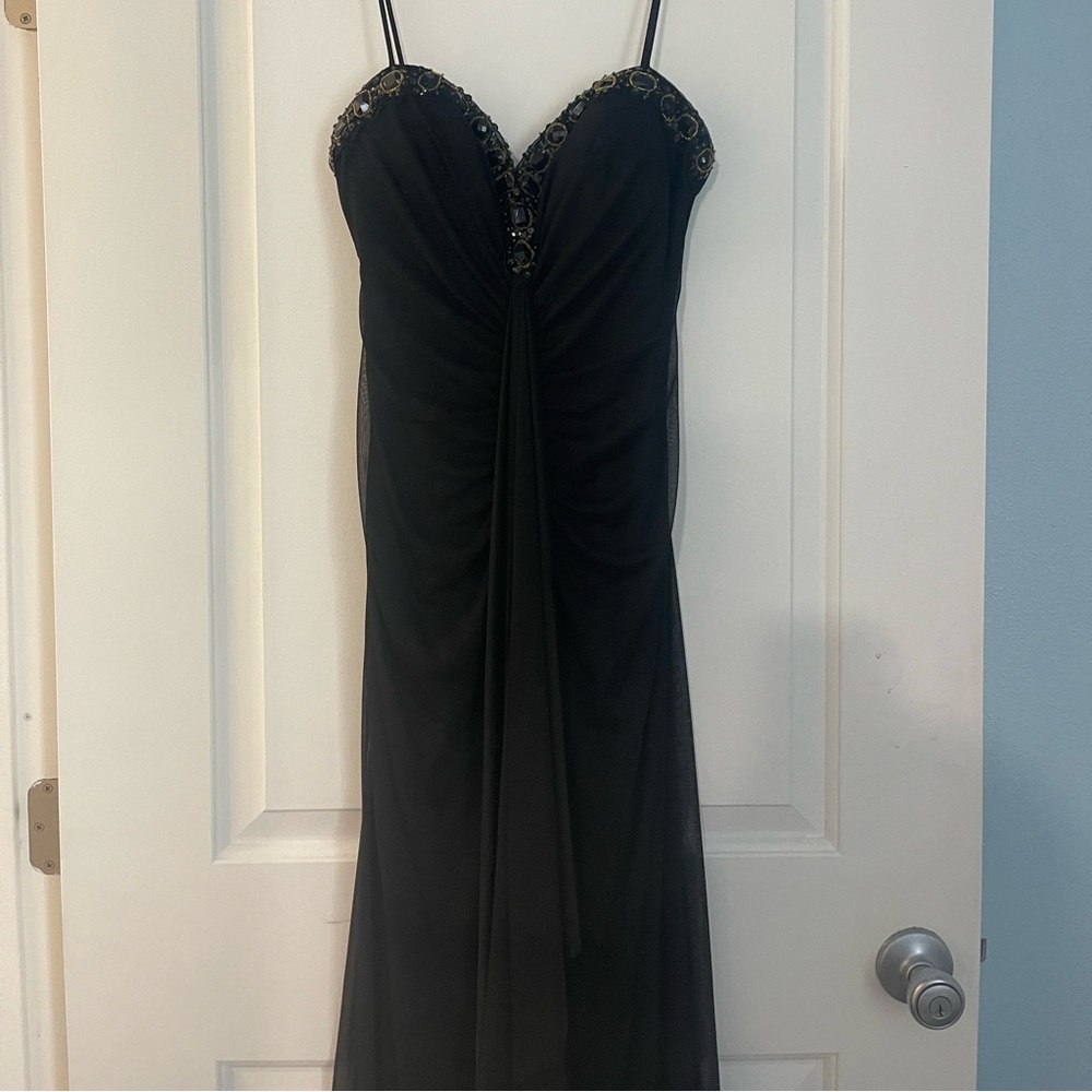 Black prom dress